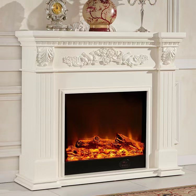 Встроенный электрический камин и телевизионная стена